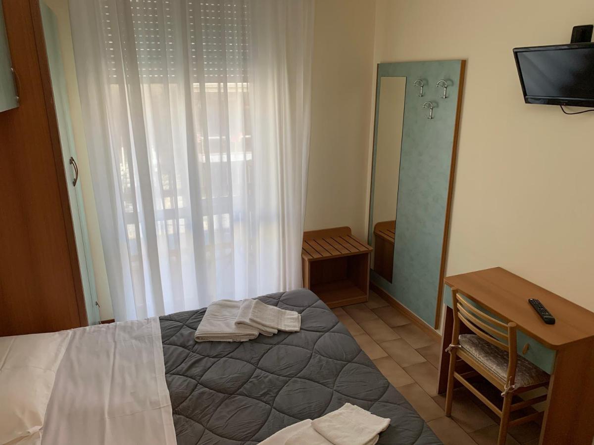 Hotel Palma Benessere Rimini Zewnętrze zdjęcie
