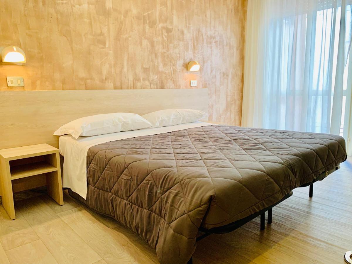 Hotel Palma Benessere Rimini Zewnętrze zdjęcie