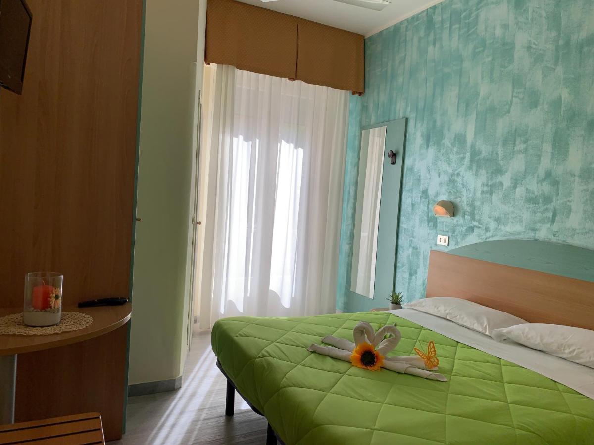 Hotel Palma Benessere Rimini Zewnętrze zdjęcie